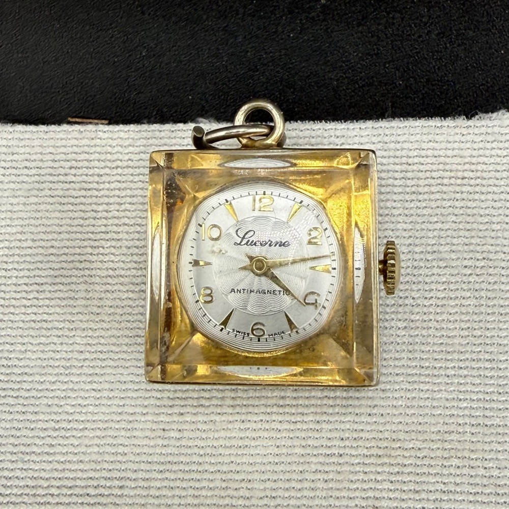 Vintage Lucerne Pocket Watch Pendant Gold Tone Glass Back Unique‎ READ